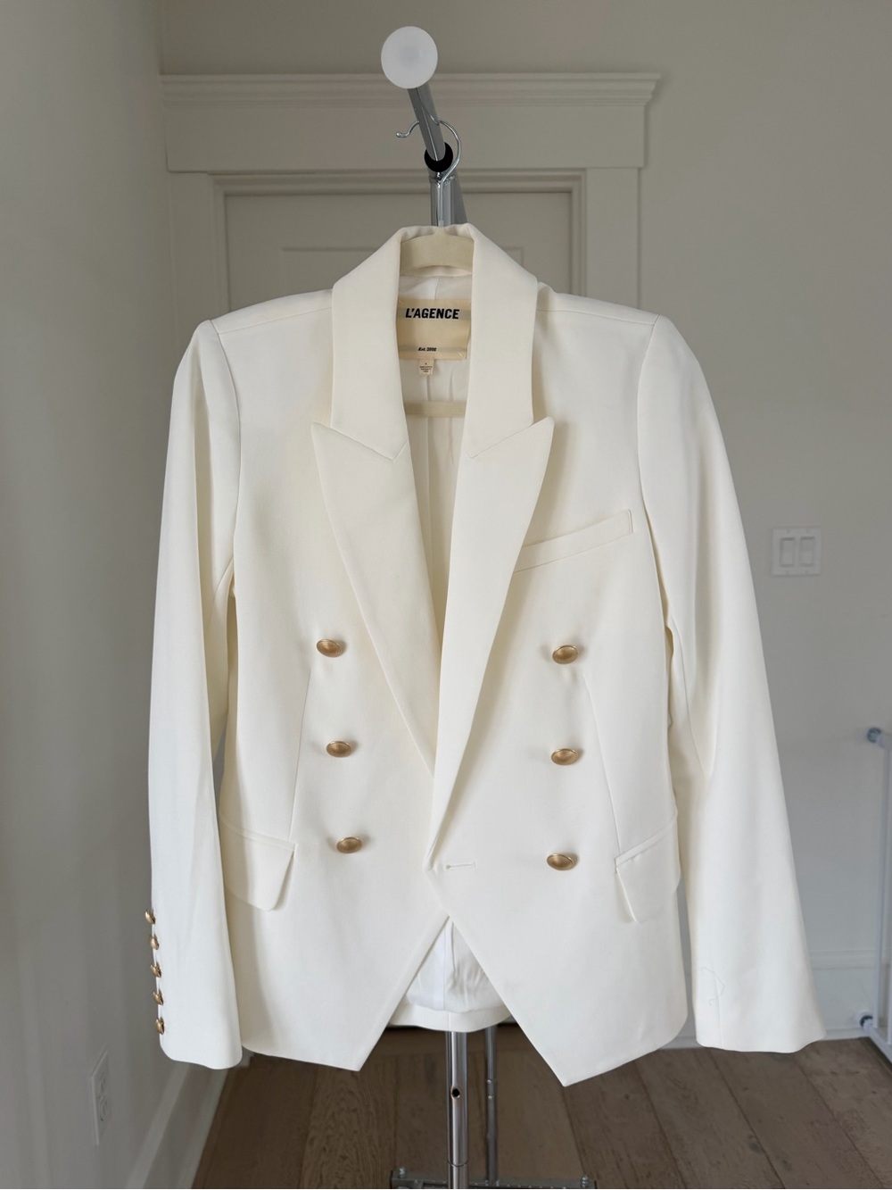 L’agency kenzie blazer